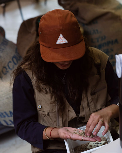 High Peak Signature Cap
