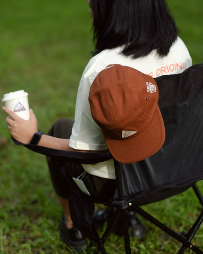 High Peak Signature Cap