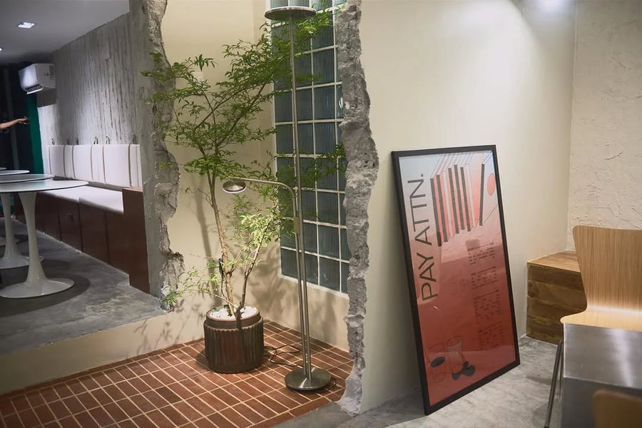 727 Coffee & Co. interior and exterior