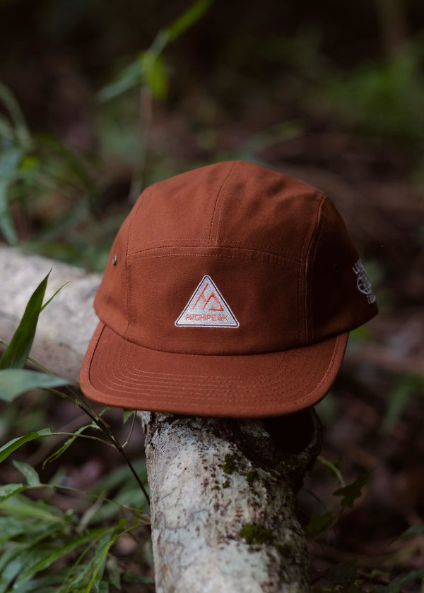 High Peak Signature Cap